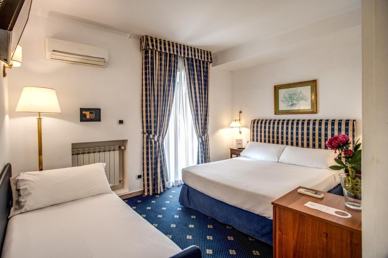 Napoleon 4* Roma