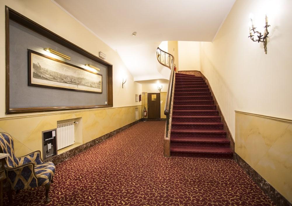 Napoleon Hotel 4*